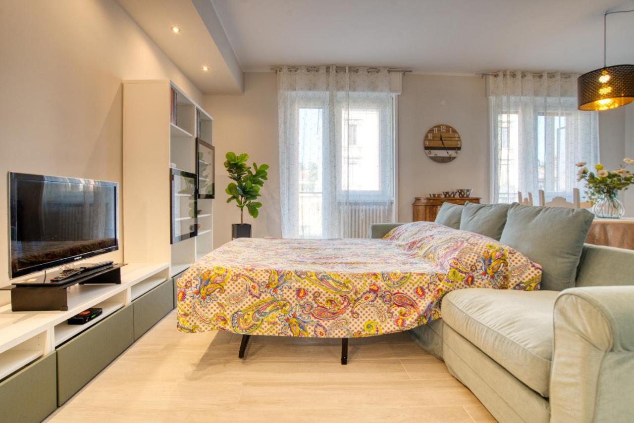 Caseospitali - Casa Janas, Elegante Trilocale Per 5 In Zona Centrale Мілан Екстер'єр фото